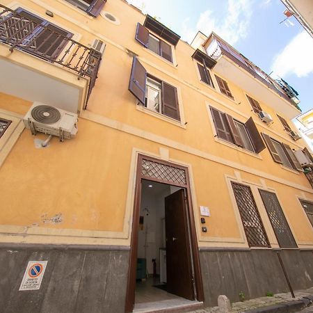 Casa Vacanze Alma B&B Grazioso Appartamento Sul Lungomare Di Pozzuoli A 300Mt Dal Centro E Dal Rione Terra By Movery Kültér fotó
